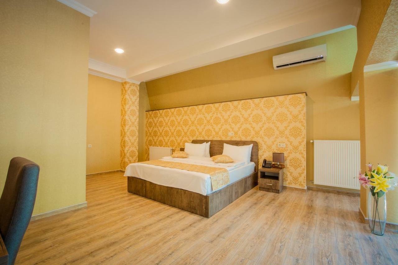 Hotel Comfort Tbilisi Exterior photo