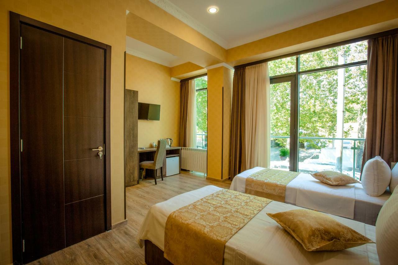 Hotel Comfort Tbilisi Exterior photo