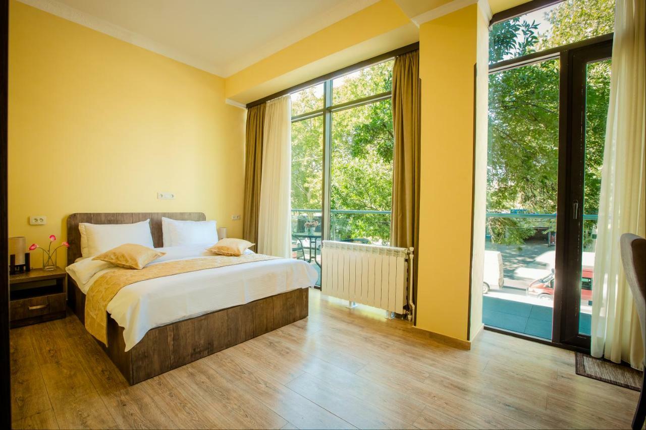 Hotel Comfort Tbilisi Exterior photo