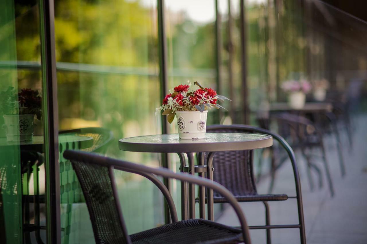 Hotel Comfort Tbilisi Exterior photo